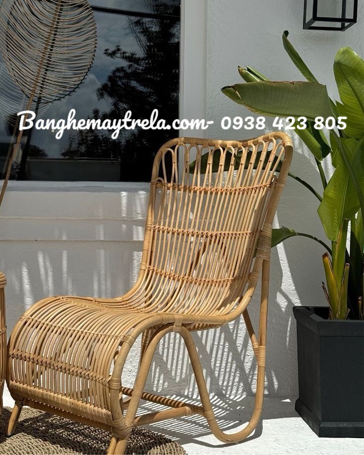 Ghế mây thư giãn đọc sách